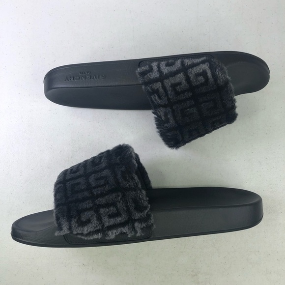 Givenchy 4G Logo Shearling Lamb Fur Flat Slides Sandals $595 - Picture 3 of 10
